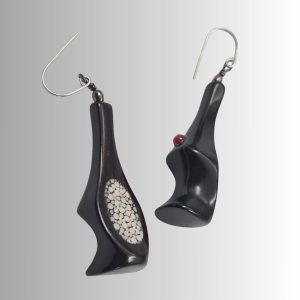 boucles d'oreilles ébène galuchat galalithe et métal, pièces uniques